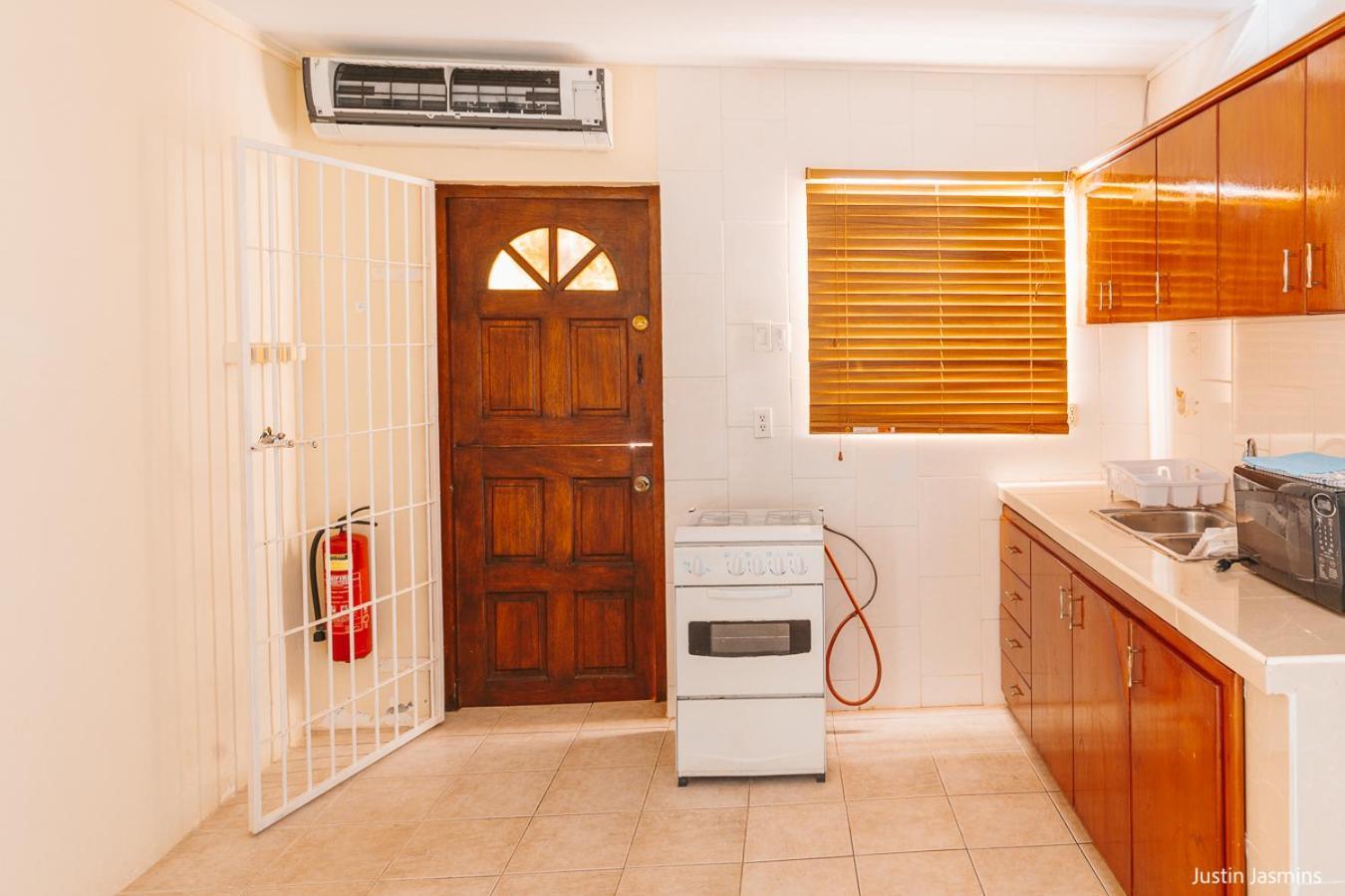 Nos Krusero Apartments Westpunt Εξωτερικό φωτογραφία